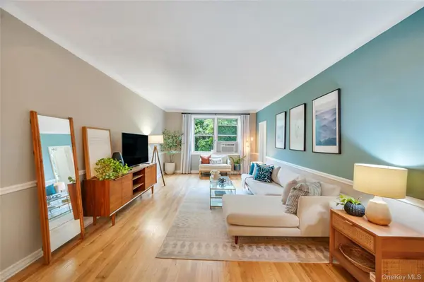 63-61 99th St #C16, Rego Park, NY 11374