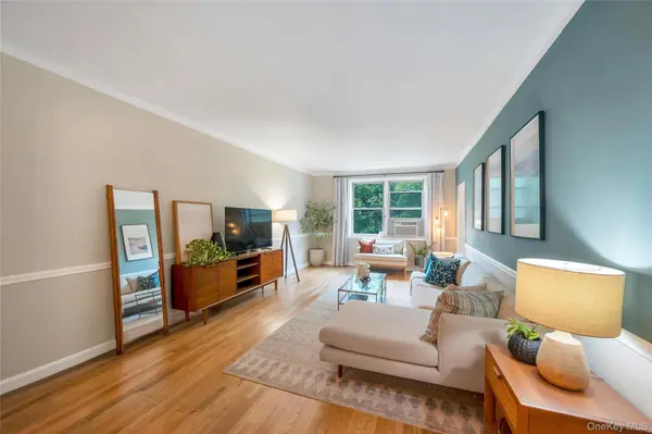 63-61 99th St #C16, Rego Park, NY 11374