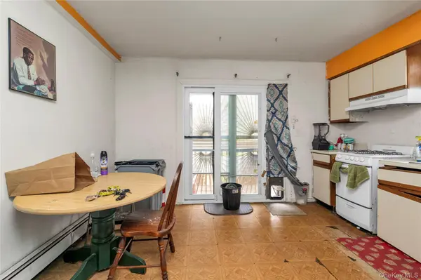 106-41 160th ST, Jamaica, NY 11433