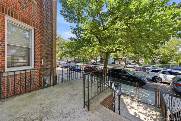 3232 Bronxwood AVE, Bronx, NY 10469