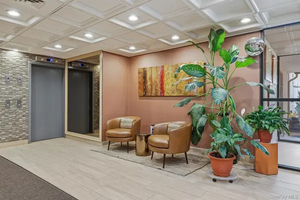 185 W Park AVE #518, Long Beach, NY 11561