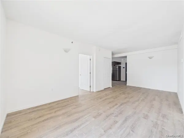 9730 64 Th AVE #5C, Rego Park, NY 11374