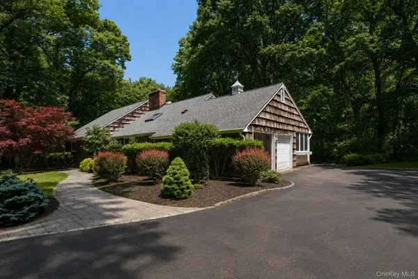 21 Druid Hill RD, Port Jefferson, NY 11777