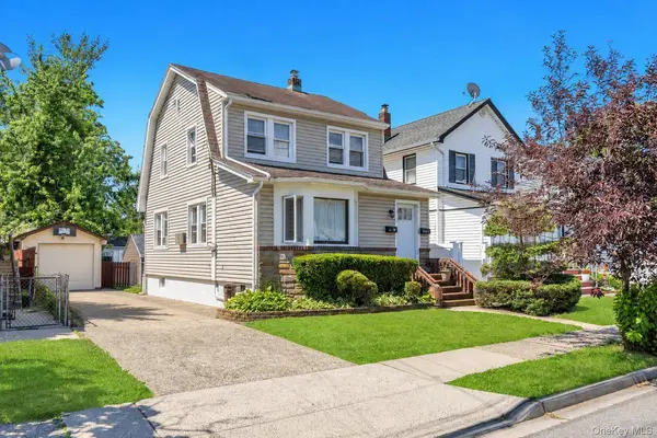 352 W Valley Stream BLVD, Valley Stream, NY 11580