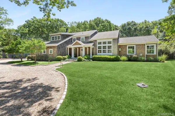 22 Spring LN, Sag Harbor, NY 11963