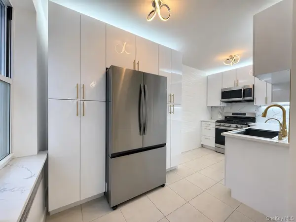 65-70 Booth ST #5E, Rego Park, NY 11374