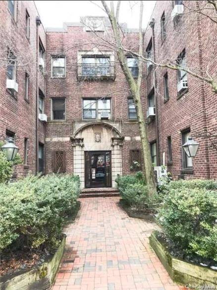7 Bond ST #2C, Great Neck, NY 11021