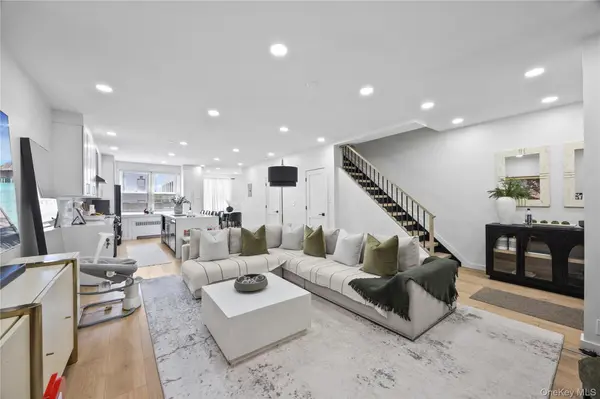 1518 Fielding ST, Bronx, NY 10469