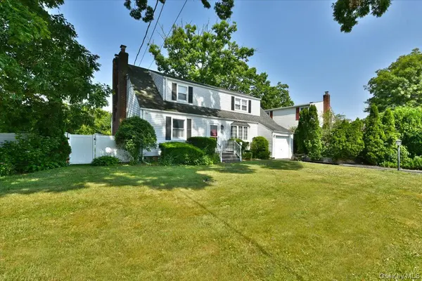 344 New York AVE, Massapequa Park, NY 11762