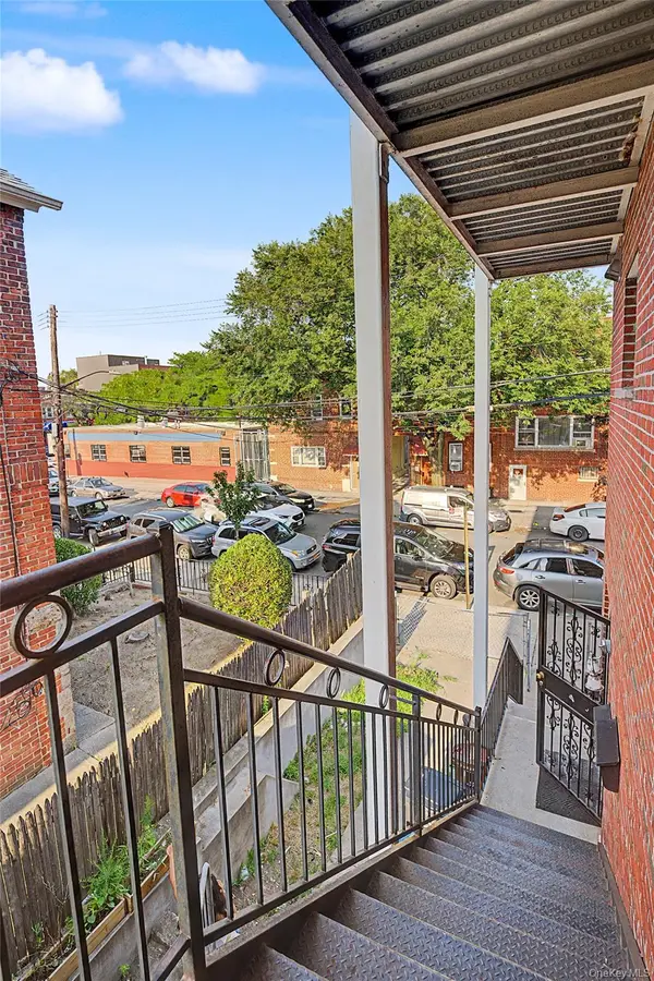 103-25 Alstyne AVE, Corona, NY 11368