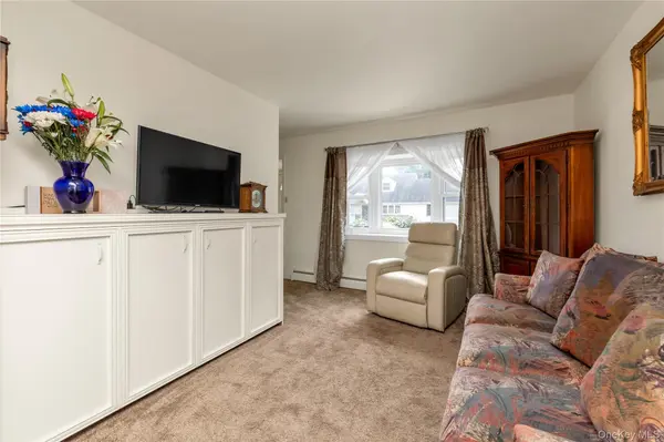 369 Maple AVE, East Meadow, NY 11554