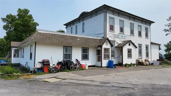 1 Mills PL, Milton, NY 12547
