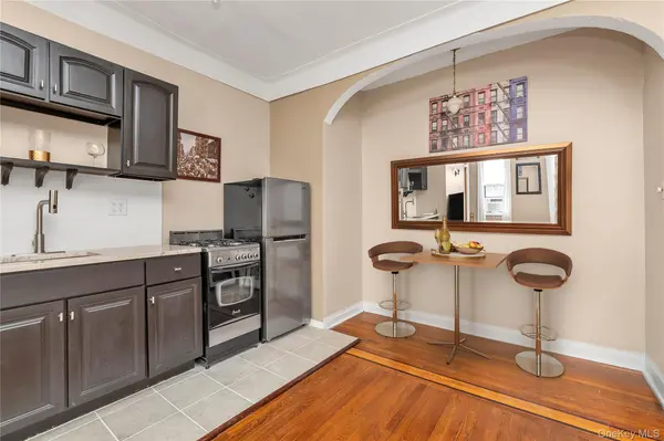 160-15 Powells Cove BLVD #A1, Whitestone, NY 11357