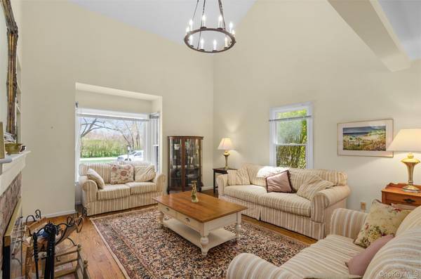 570 Hampton RD #31, Southampton, NY 11968