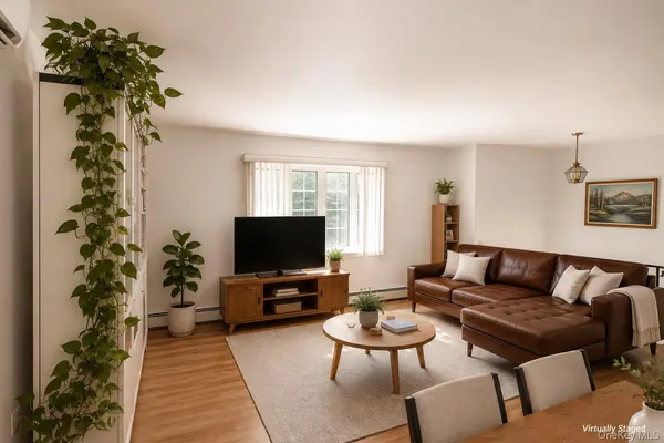 23 Brennan ST, Huntington, NY 11743