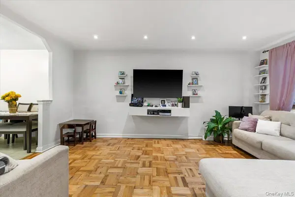 3303 Eastchester RD, Bronx, NY 10469