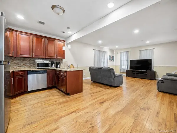 831 E 224th ST, Bronx, NY 10466