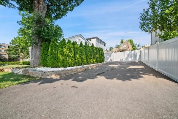 1090 Midland AVE, Bronxville, NY 10708