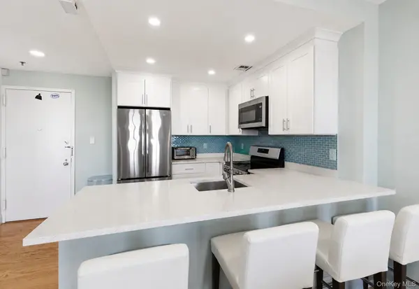 100 W Broadway #6C, Long Beach, NY 11561