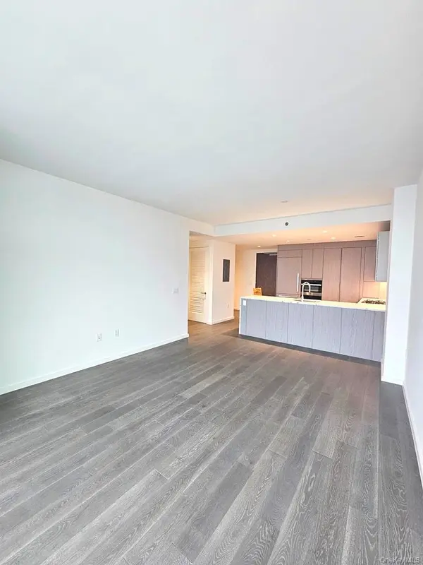 133-36 37th AVE #5F, Flushing, NY 11354