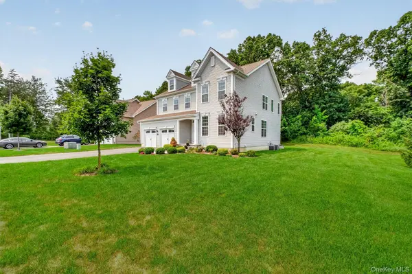 57 E Van Buren WAY, Hopewell Junction, NY 12533