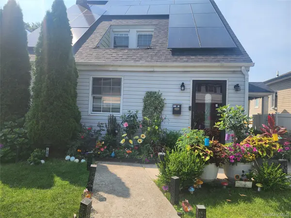 190-40 103rd AVE, Hollis, NY 11423