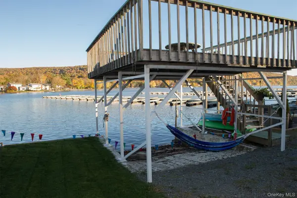 636 Jersey AVE, Greenwood Lake, NY 10925