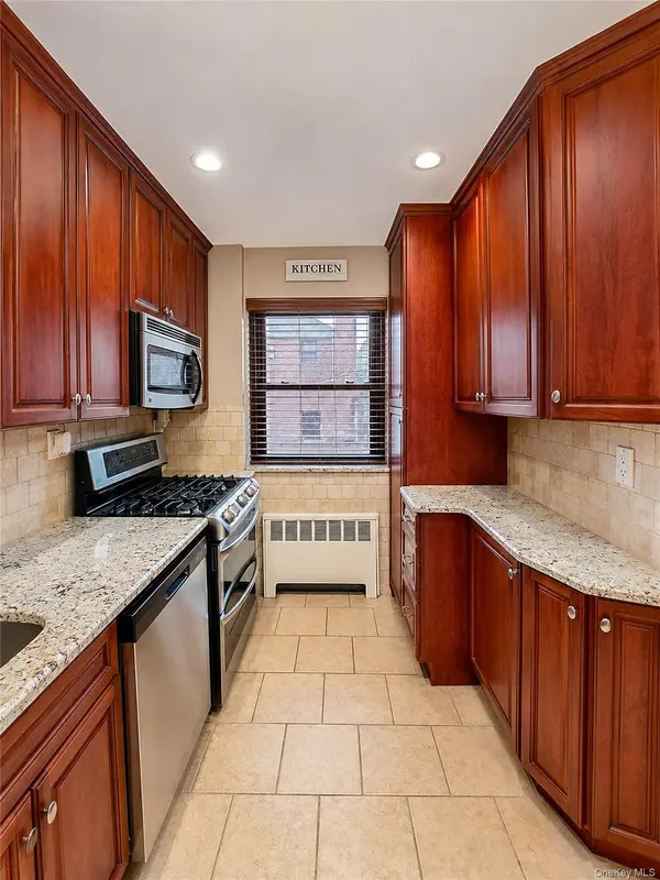 155-29 81st ST #1, Howard Beach, NY 11414