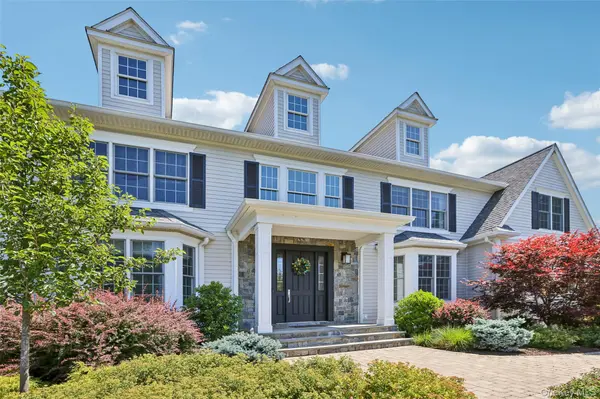15 Heritage DR, Pleasantville, NY 10570