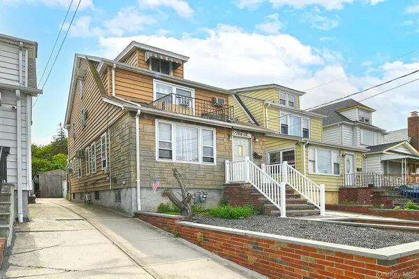 164-16 Goethals AVE, Jamaica, NY 11432