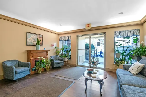 1234 Midland Ave #5F, Bronxville, NY 10708