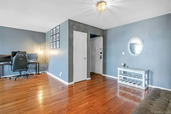1234 Midland Ave #5F, Bronxville, NY 10708