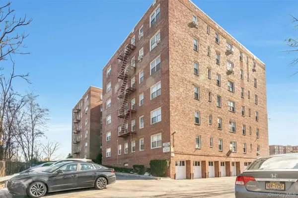 1234 Midland Ave #5F, Bronxville, NY 10708