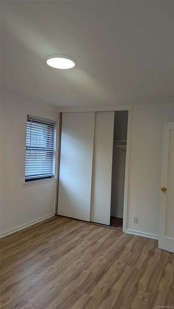 4 West Mill DR #2F, Great Neck, NY 11021