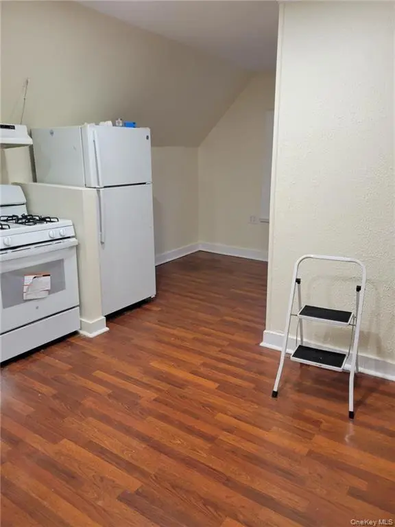 412 Warburton AVE #3, Yonkers, NY 10701