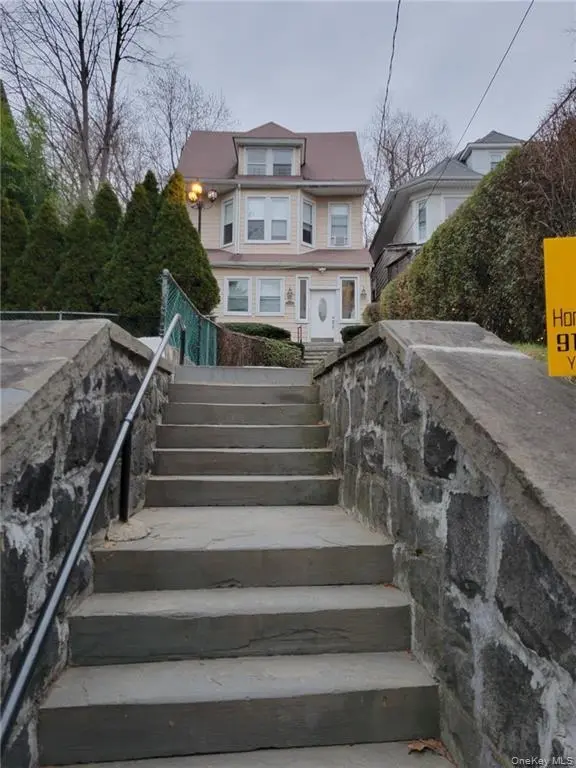 412 Warburton AVE #3, Yonkers, NY 10701
