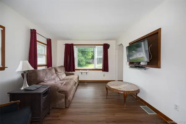 5 Willow RD, Beacon, NY 12508