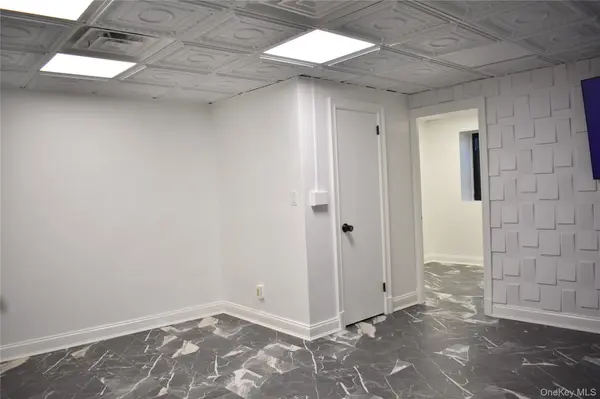 230 Hilton AVE #15, Hempstead, NY 11550