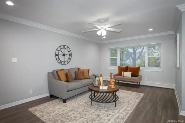 92 South Clinton AVE #7F, Bay Shore, NY 11706
