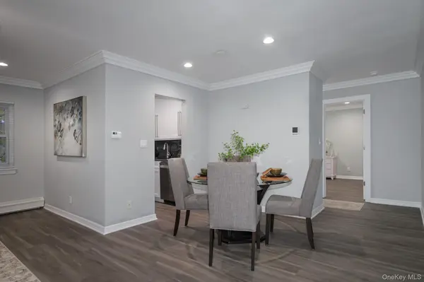 92 South Clinton AVE #7F, Bay Shore, NY 11706