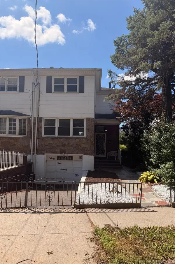 3224 Watt AVE, Bronx, NY 10465
