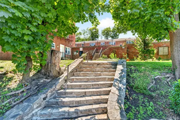 205 West Post RD #1N, White Plains, NY 10606