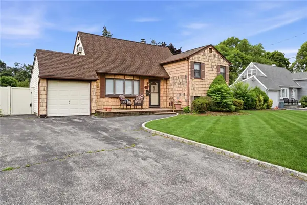 1440 Lincoln BLVD, Bay Shore, NY 11706
