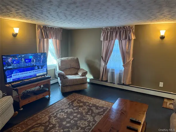 6 Glenmere AVE #4, Florida, NY 10921