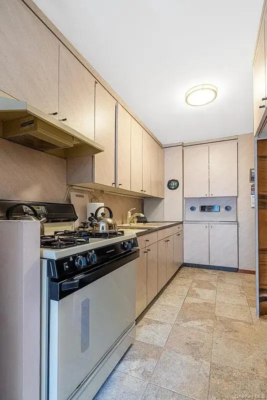 2925 W 5th ST #6E, Brooklyn, NY 11224