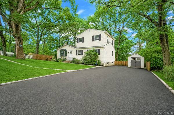 30 Sayville RD, Sound Beach, NY 11789