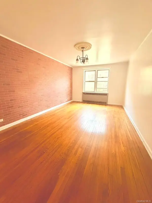 65-70 Booth ST #2B, Rego Park, NY 11374