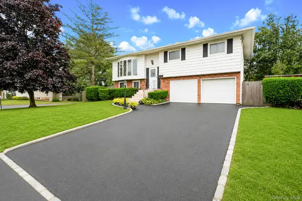 192 Hancock ST, Brentwood, NY 11717