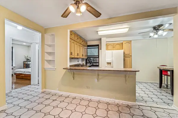 213-08 73rd AVE #4J, Bayside, NY 11364
