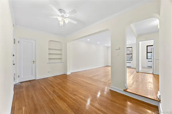 35-35 75th ST #625, Jackson Heights, NY 11372